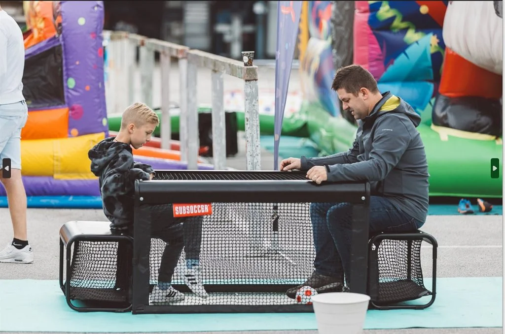 Otroci_proti_star__em._